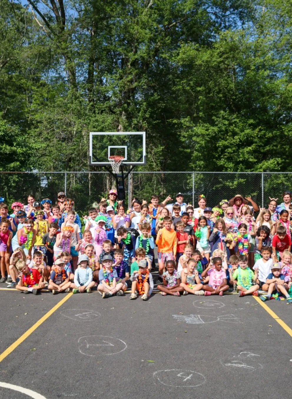 Big staff and camper picture on Basketball Courts